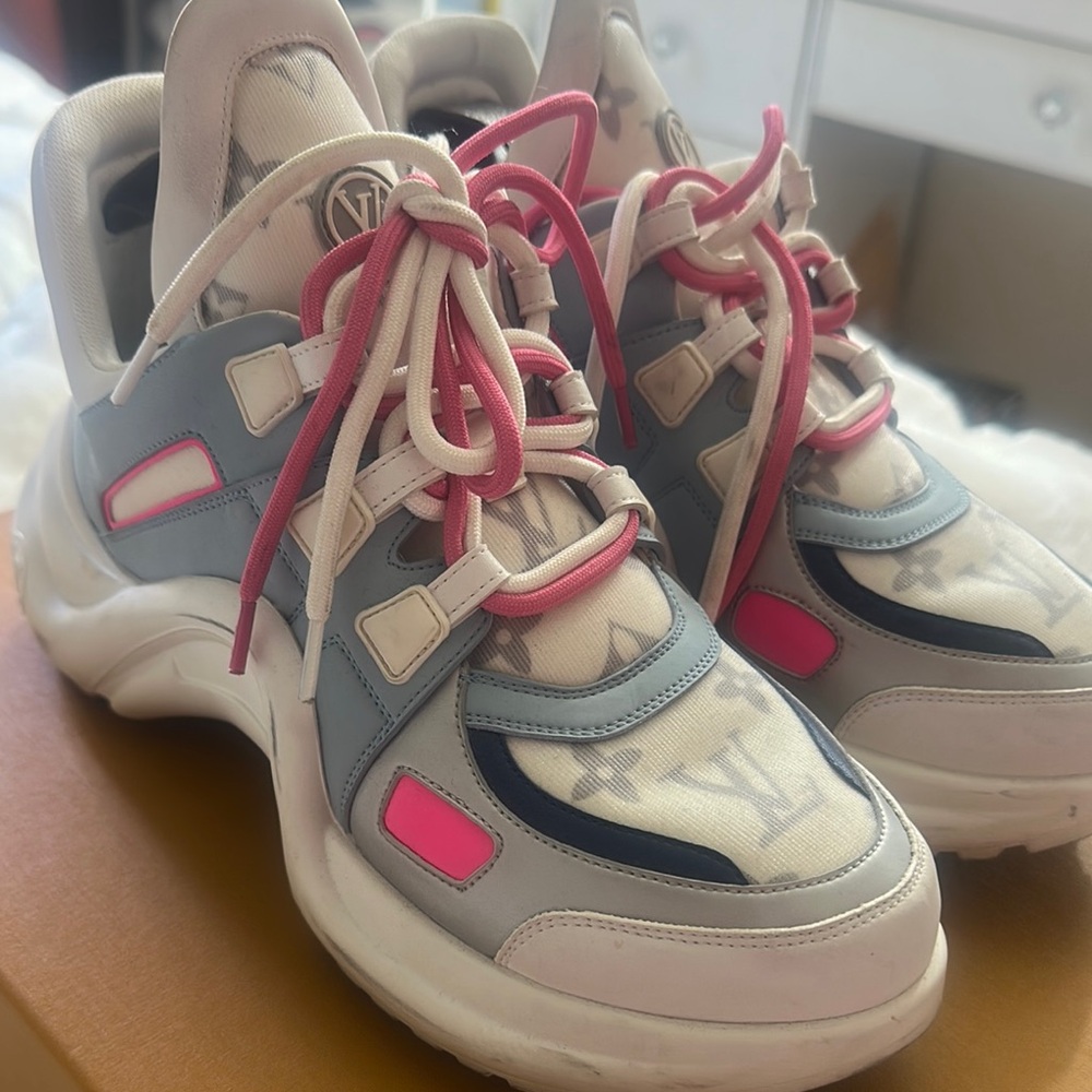 Rep Louis Vuitton Pink and Gray Sneakers